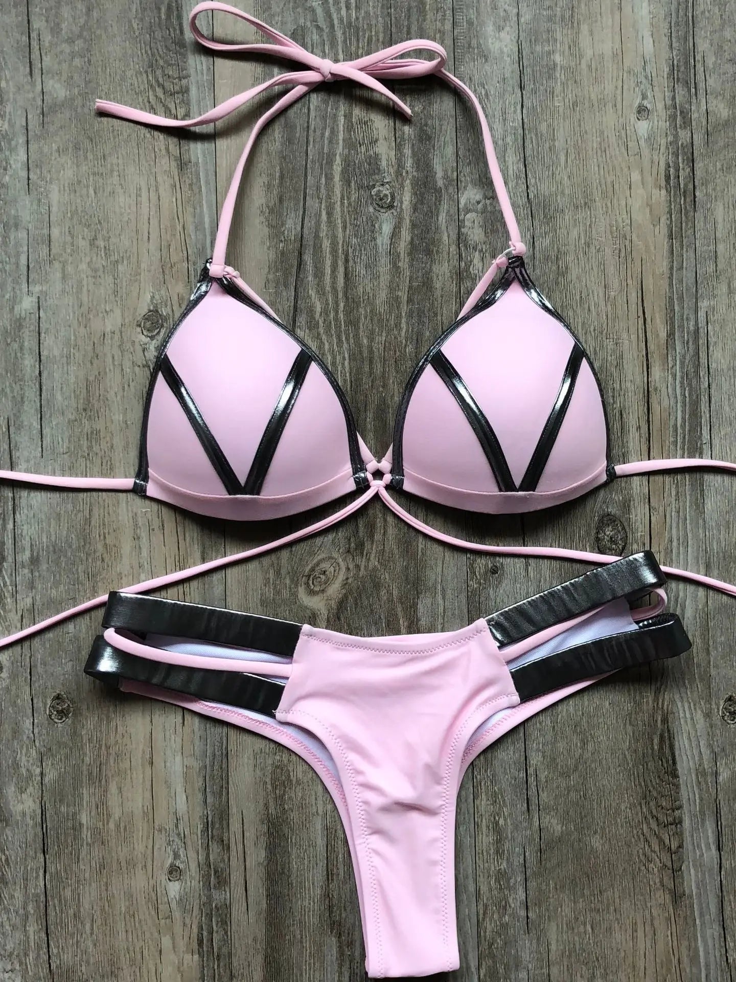 Eliana® | Effortless and trendy bikinis