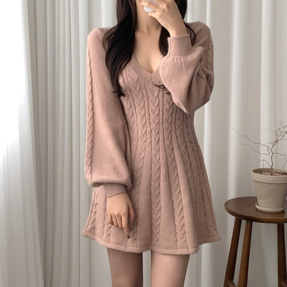 Marta® | Elegant women's short dress with long sleeves and V-neck