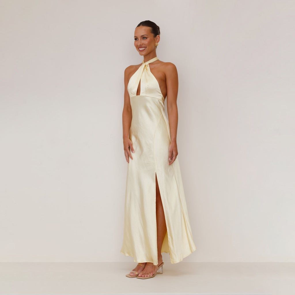 Karol® | Sofia Dress – Flowing elegance with halterneck detail