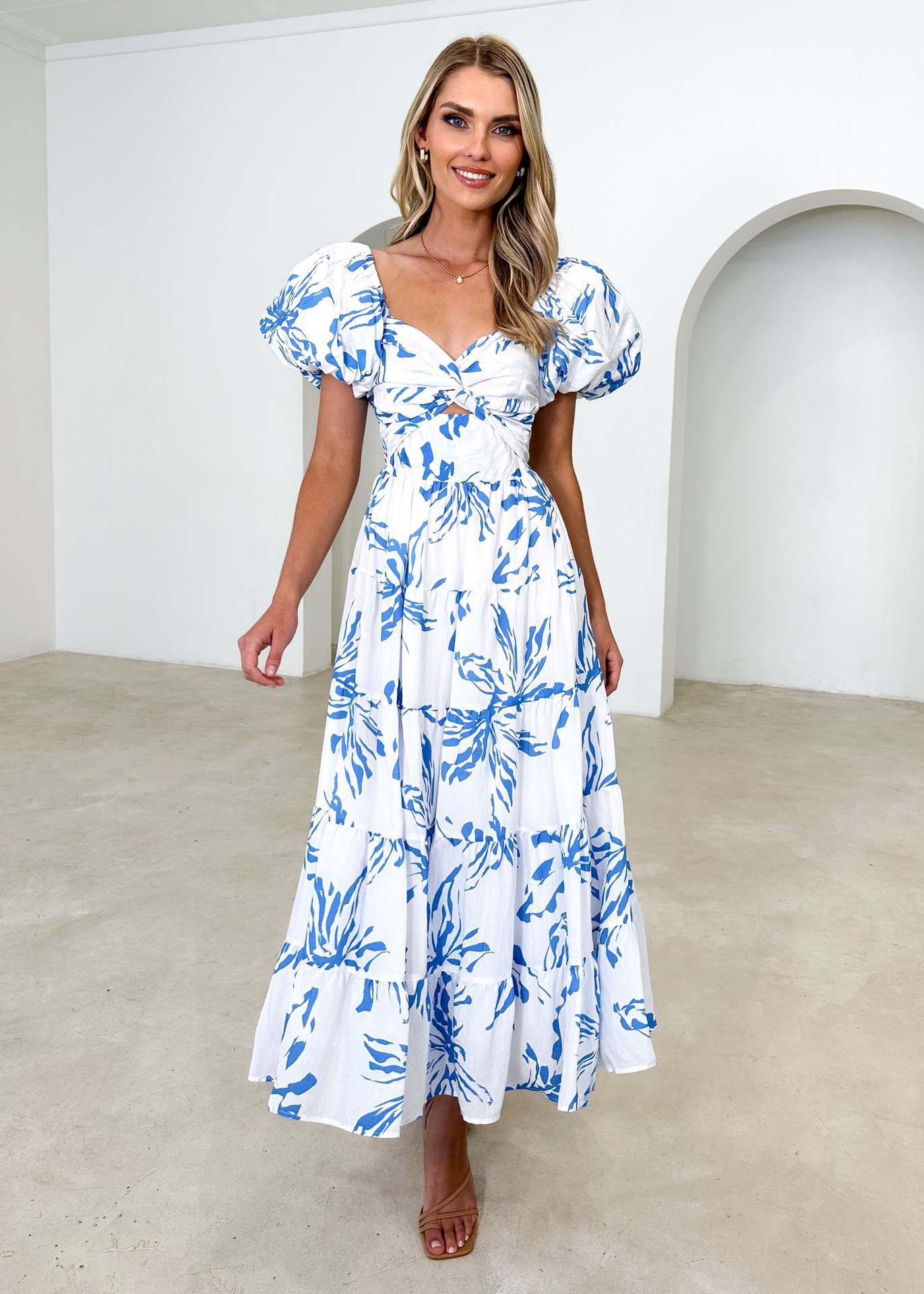 Nora® | Dress with puff sleeves
