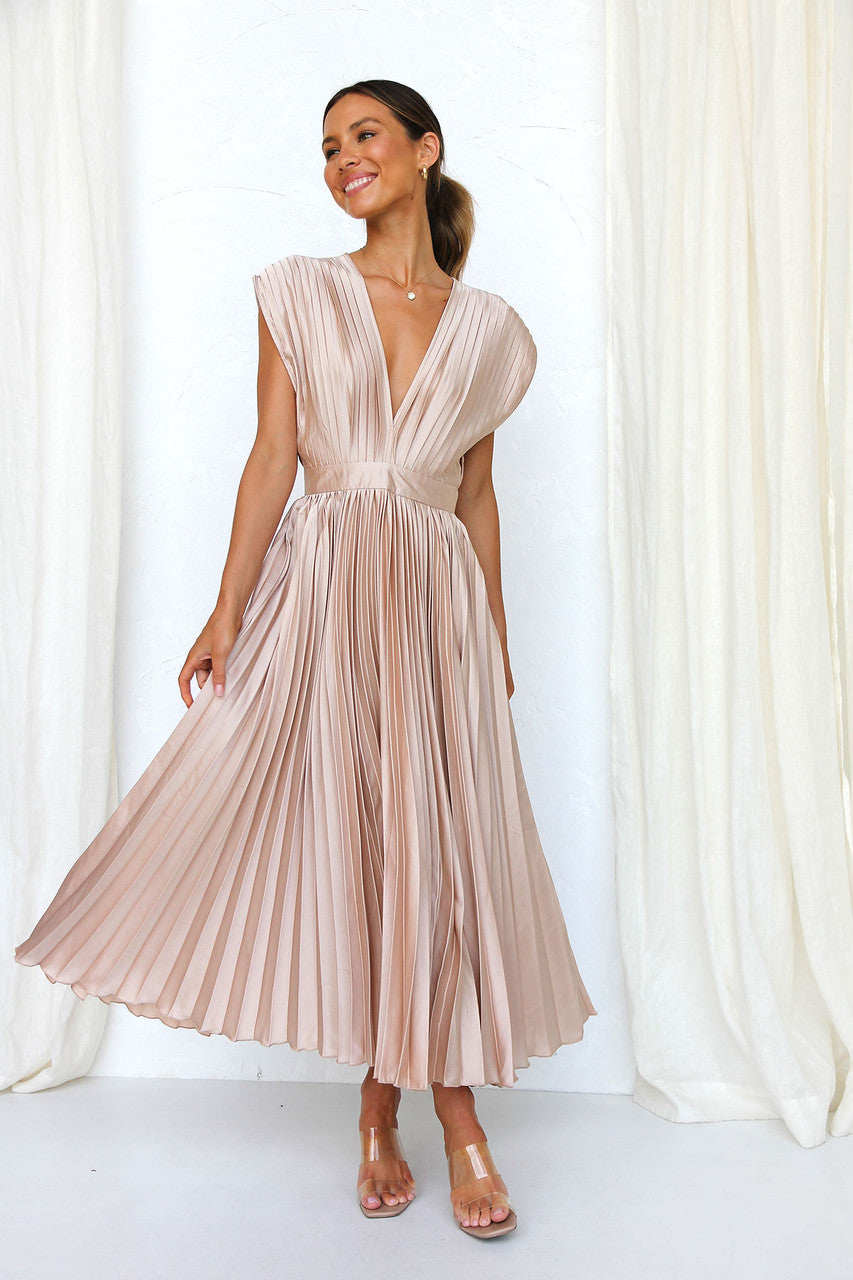 Olivia® | Long Dress With Deep V-Neckline And Bow On The Back
