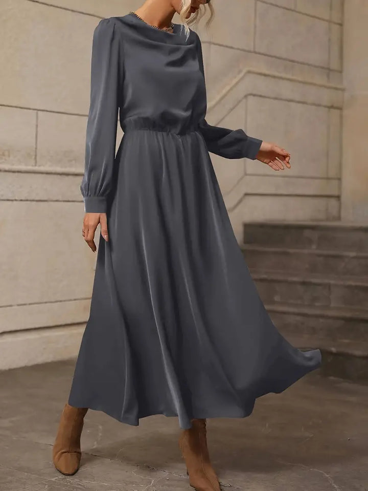 Soraya | Simple and stylish winter dress