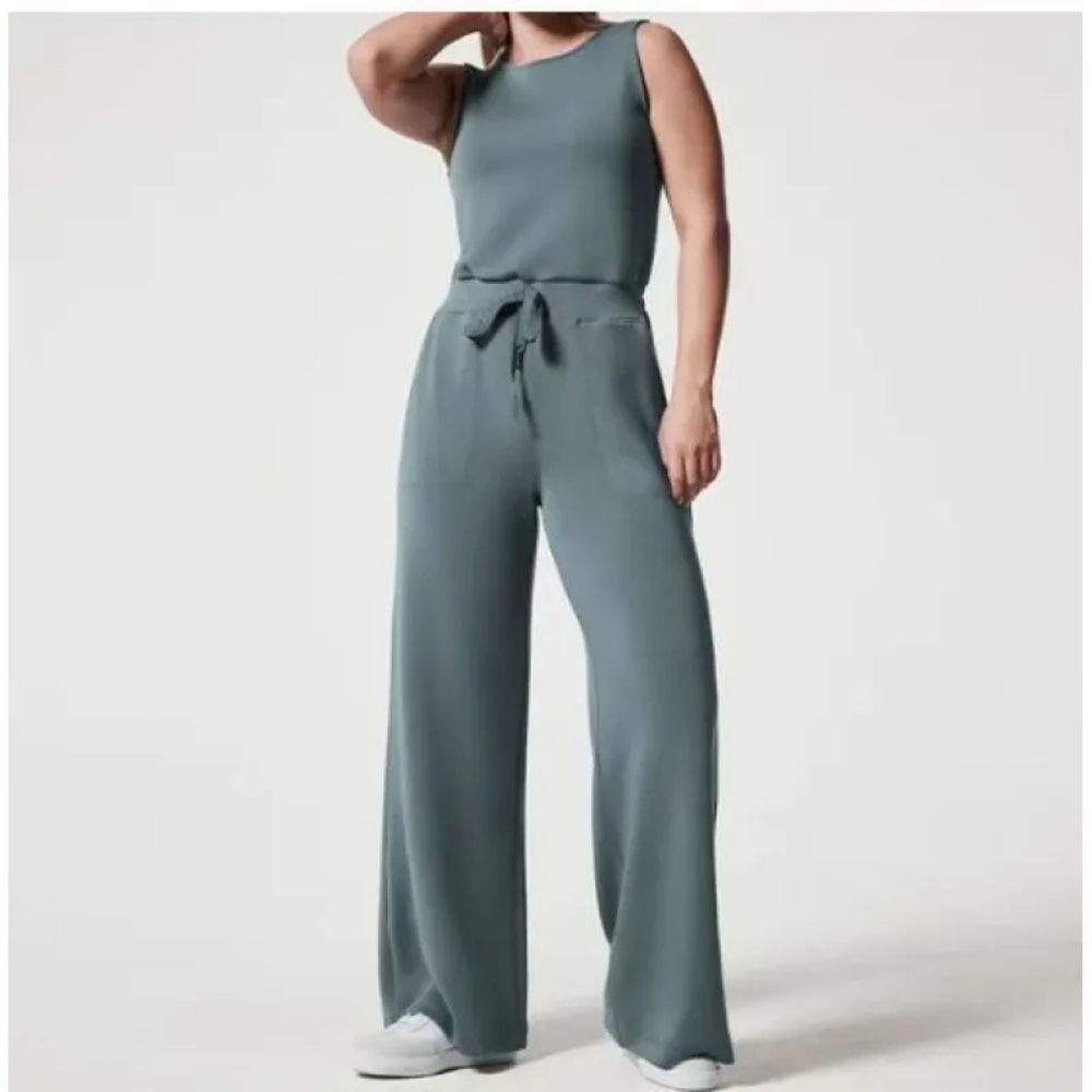 Ella Sleeveless Tie-Waist Elastic Pants Jumpsuit