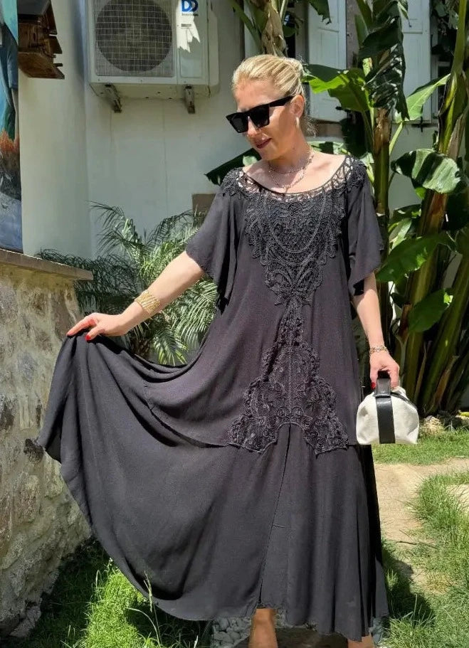 Iliana® | Embroidered dress